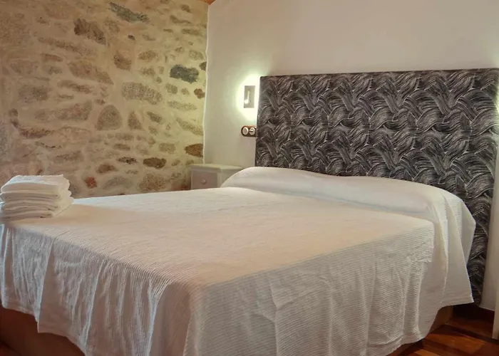 Casa Rural En Lira Con Jardin 펜션