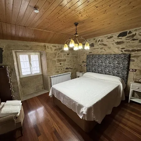 Casa de Férias En Lira Con Jardín Carnota