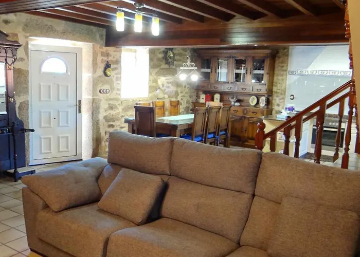 Casa Rural En Lira Con Jardin 度假居 *