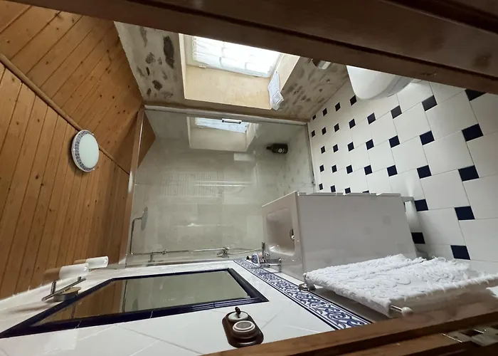 Semesterbostad Casa Rural En Lira Con Jardin *